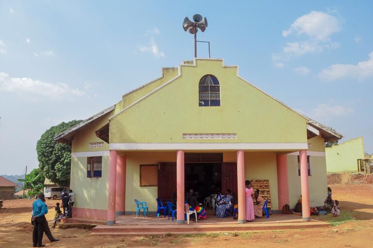 Matugga Church ettendo 768x511